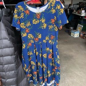Floral LuLaRoe Amelia Dress Sz L